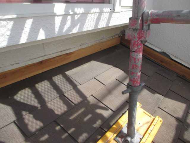 姫路市のカバー工事における棟部・壁際納め